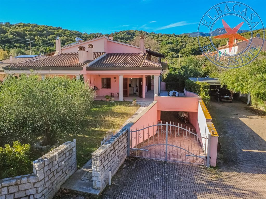 MARINA DI CAMPO - ELBA - VILLETTA INDIPENDENTE