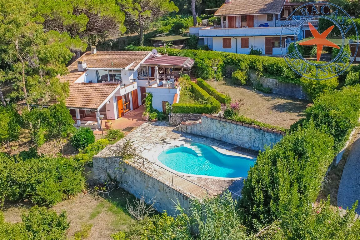 VITICCIO - ELBA - VILLA SUL MARE CON VISTA E PISCINA